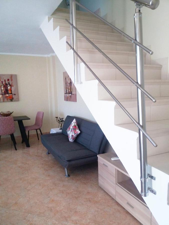 Evis Maisonette With Sea View فلوغيتا المظهر الخارجي الصورة